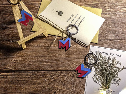 红蓝五金配件挂链